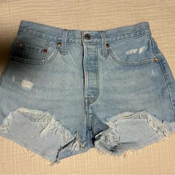Levi's Light Blue Distressed Jean Shorts - Picture 1 of 3